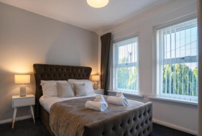Comfy 3Bed House-Parking-Garden